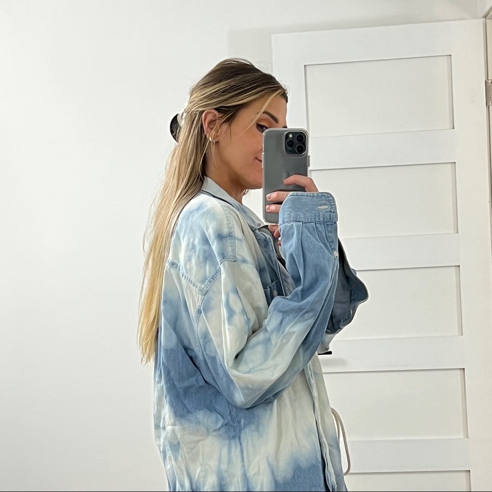 Urban Outfitters Renewal Distressed Denim Shirt - Picture 5 of 7